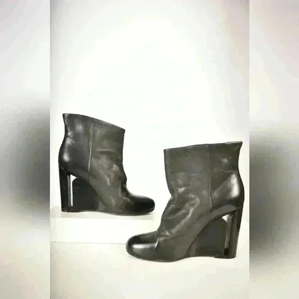 Maison Martin Margiela Black Wedge Leather Boots Heels Pumps 38EU 8US  Italy